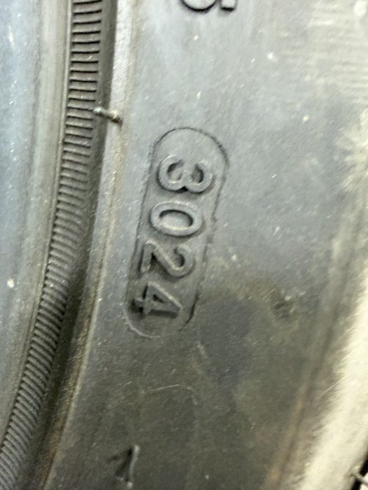 Advanta  hpz-02 , 255 / 45 / 19    24 рік