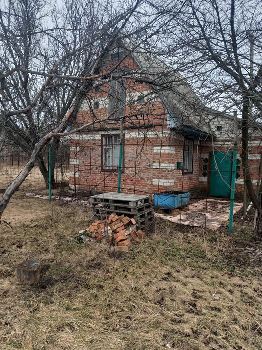 Продам будинок (дача)