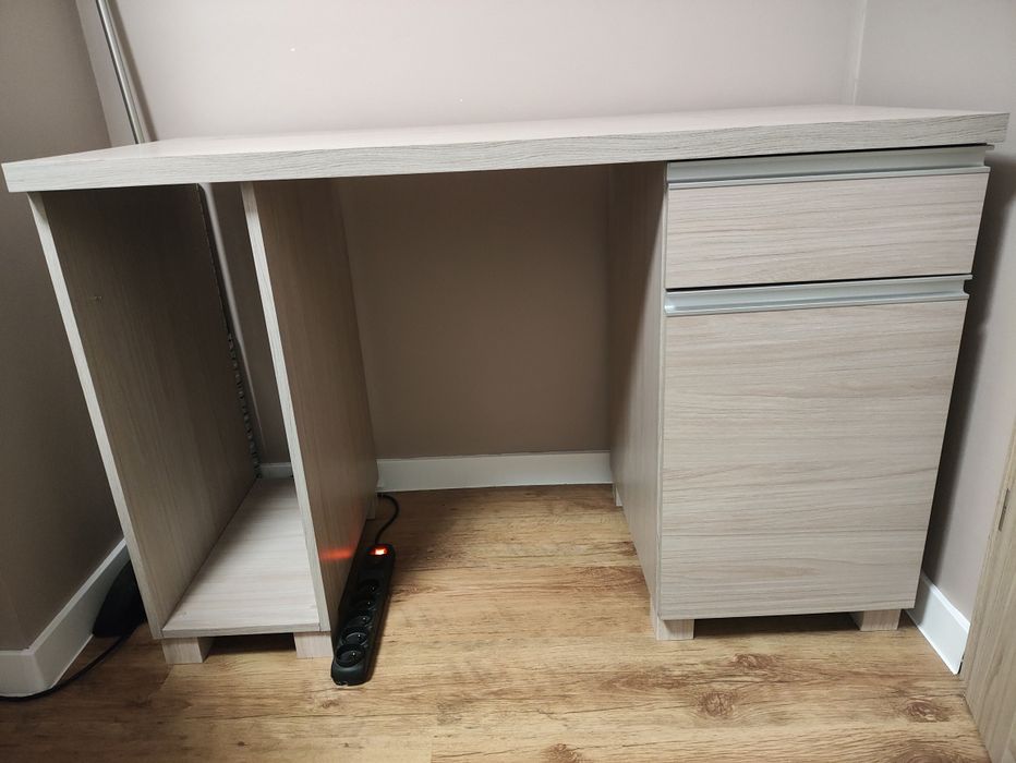 Biurko komputerowe Bodzio Meble stan bdb