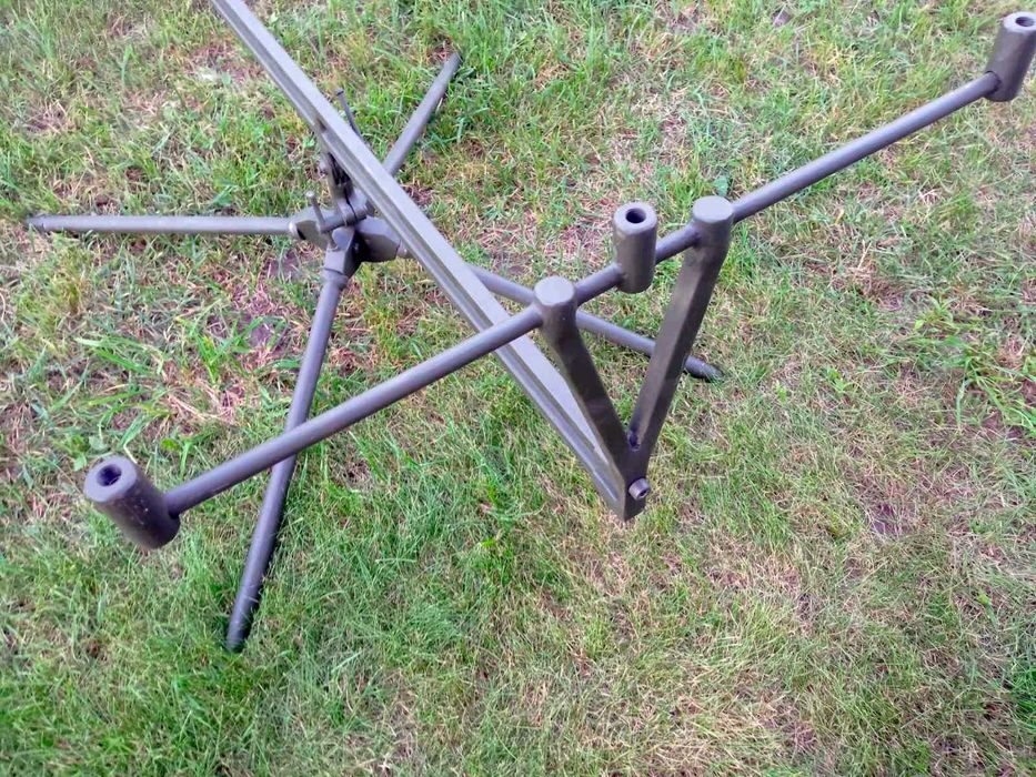 Rod Pod metalowy huśtawka na 3–4 wędki | stojak karpiowy
