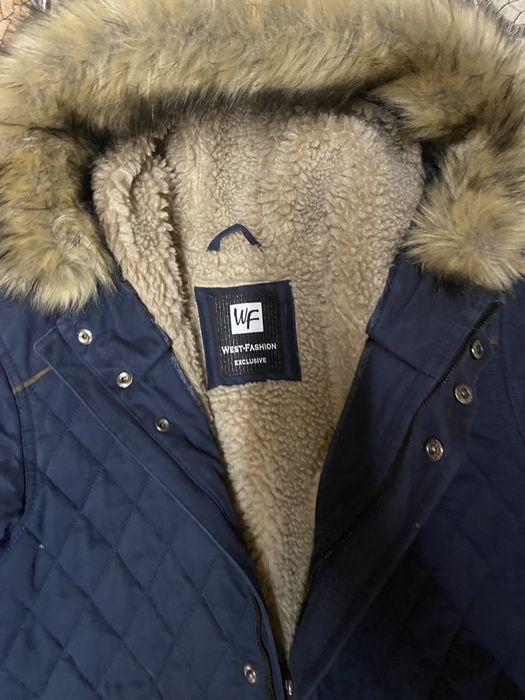 Зимова куртка на підлітка