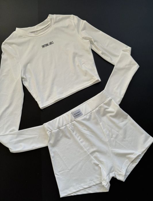 Костюм білий хс-с