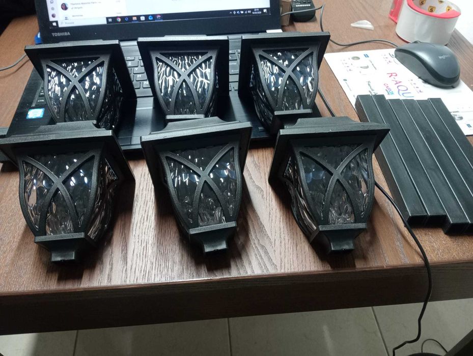 Kit 6 Luminárias Solares LED p/ Jardim – Estilo Lanterna (NOVAS)