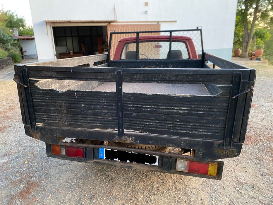 Toyota Hilux LN40 2.2 Diesel Caixa Aberta – 1983