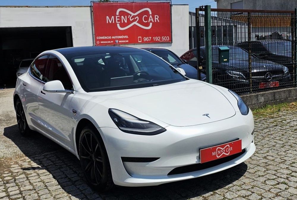 Tesla Model 3 Standard Range Plus RWD