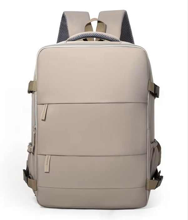 Plecak do samolotu beżowy 44x28x16 cm