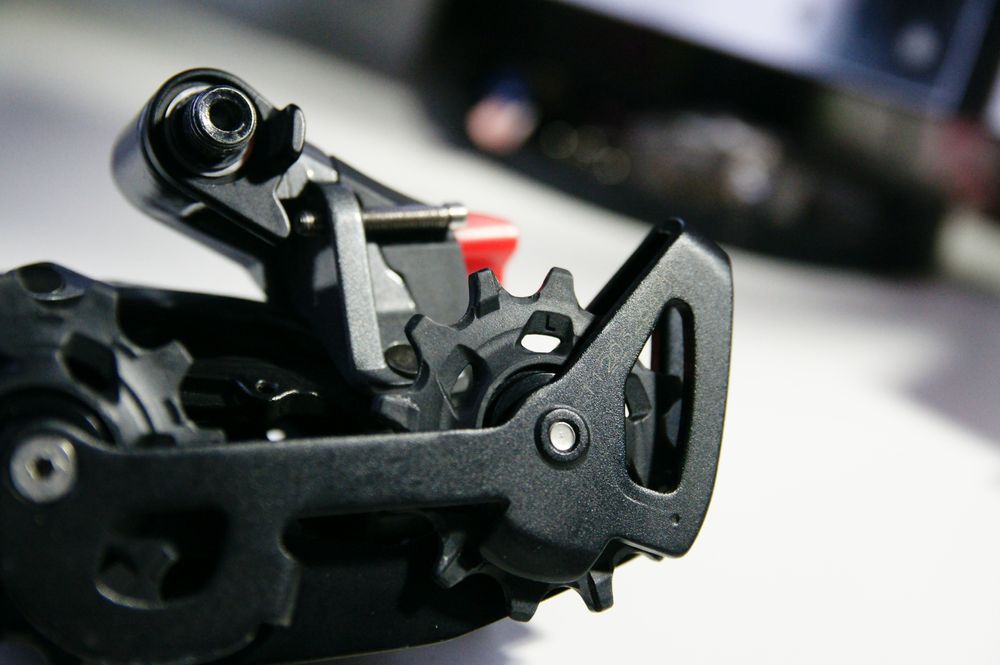 SRAM rival axs przerzutka tylna  praktycznie NOWA