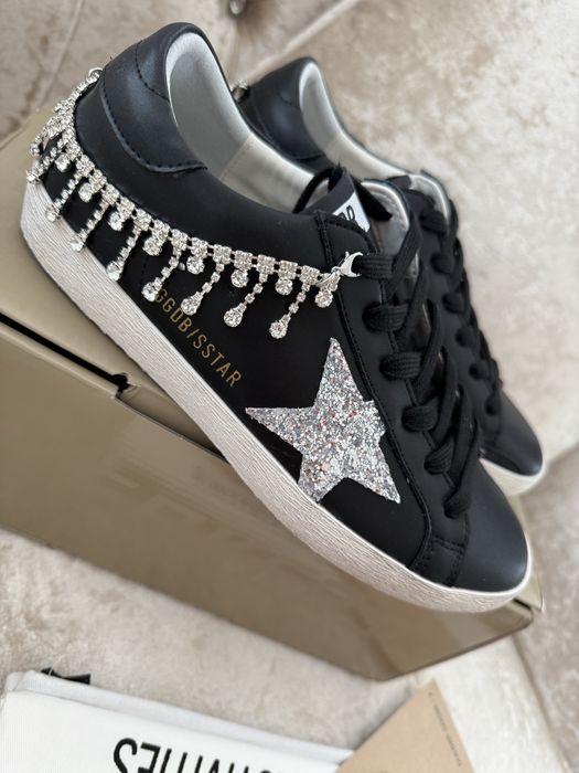 Шкіряні кеди кросівки жіночі з підвісками в камінні чорні GG all stars