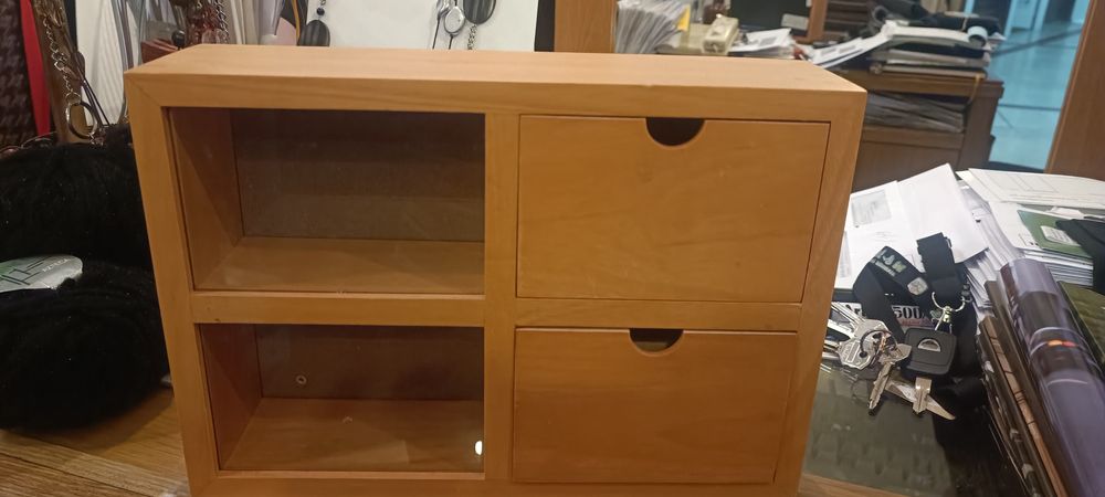 Móvel pequeno madeira