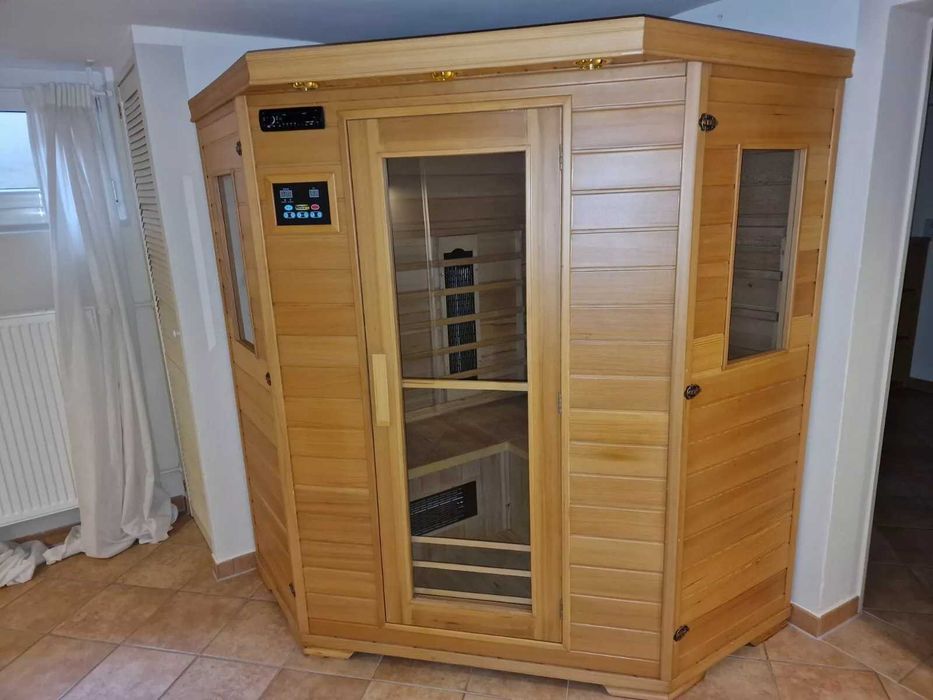 Sauna infrared narożna Kabina fińska piec HARVIA 2w1 4 osobo radio led