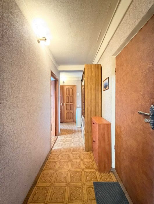 ПРОДАЖ 2 КІМНАТНОЇ КВАРТИРИ |Оболонський проспект 10,м.Оболонь 1хв пішки