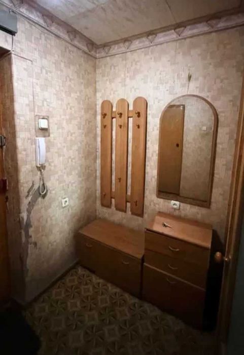 1 кім 40 м2 в ЦЕГЛІ багатоповерхівка район ЛЕСІ УКРАЇНКИ (718252)