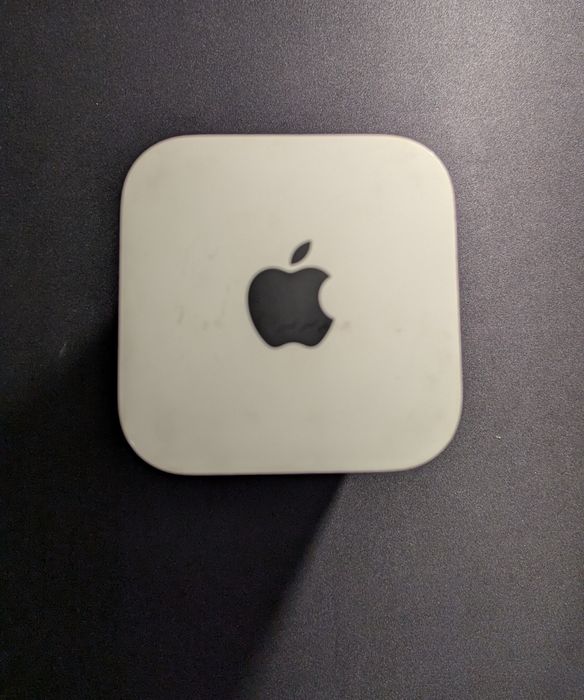 WI-FI роутер Apple AirPort: