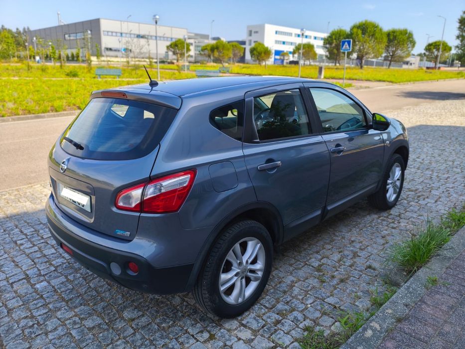 Nissan qashqai - 6000€
