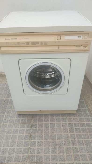 Máquina de secar roupa