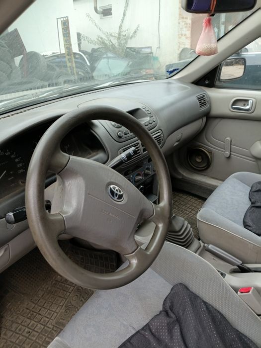 Продам тойота корола 2001
