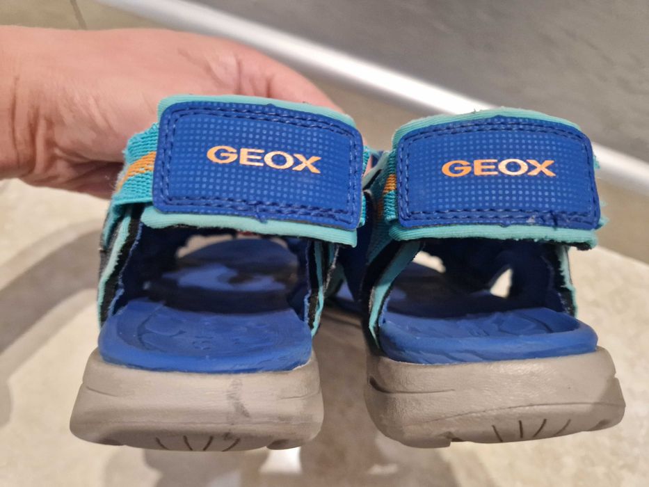 Дитяче взуття Geox