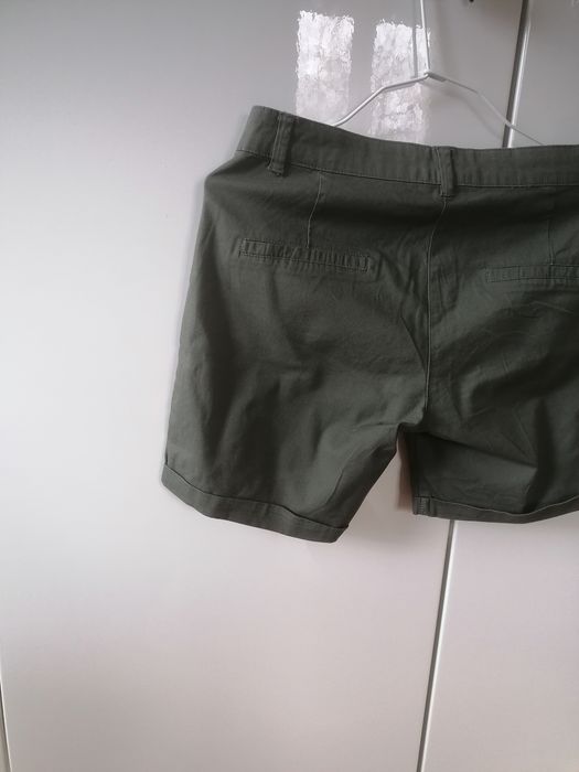 Spodenki Khaki S