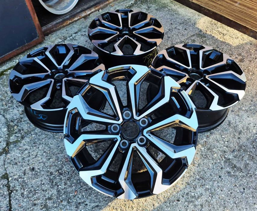 Toyota Yaris CROSS Corolla Avensis Oryginalne Alufelgi 17 Cali ET50