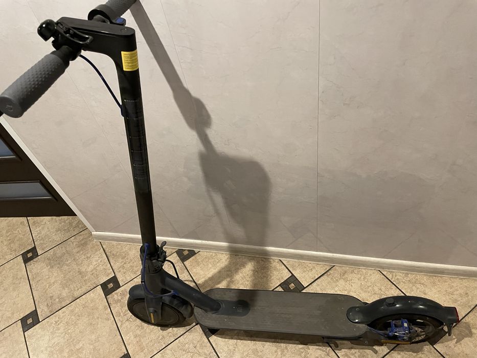 Hulajnoga elektryczna Mi Electric Scooter 3