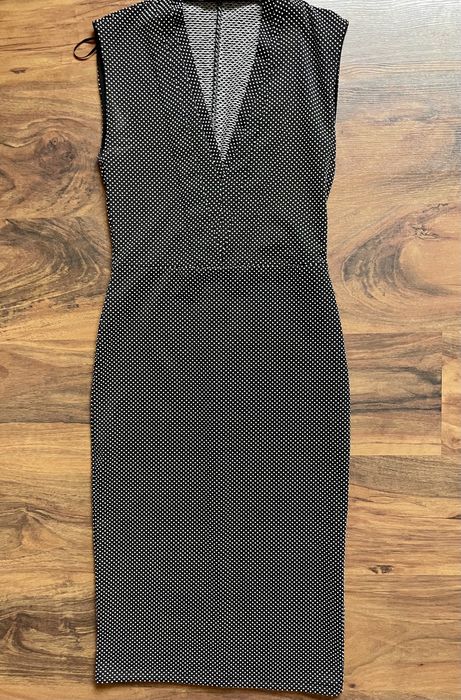 Zara sukienka kropki S/XS wąska midi idealna