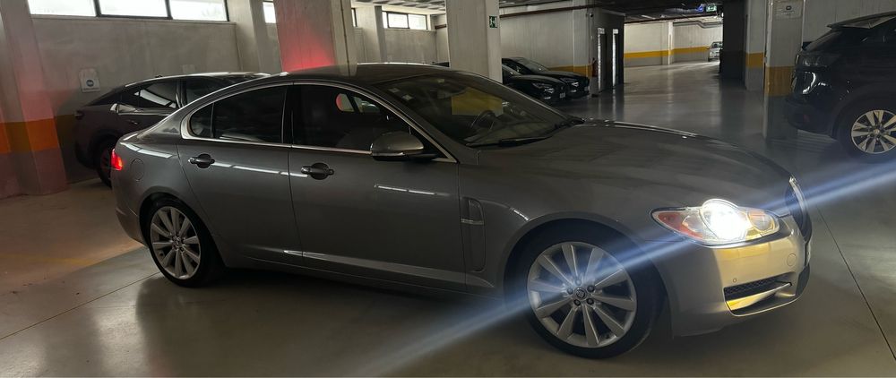Jaguar XF 3.0 V6 Diesel S Portfolio Nacional 275 cv 173.000KM
