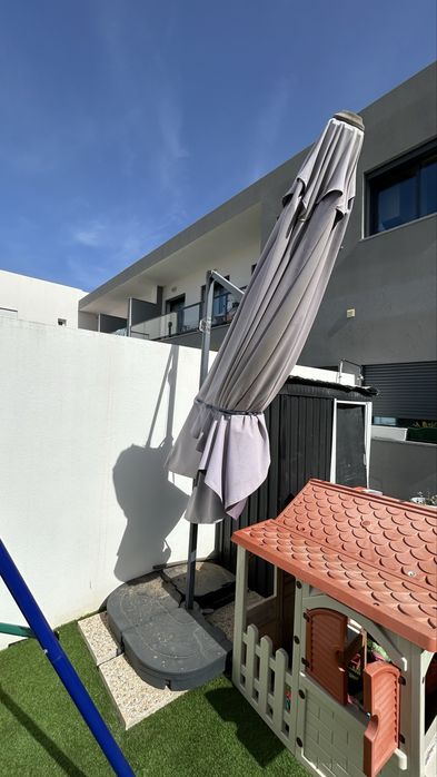 Chapéu de Sol Grande Giratório + Bases Incluídas – Para Reparação