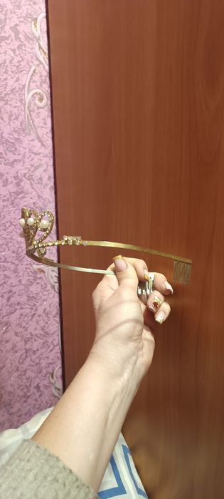 Продается корона, диадема
