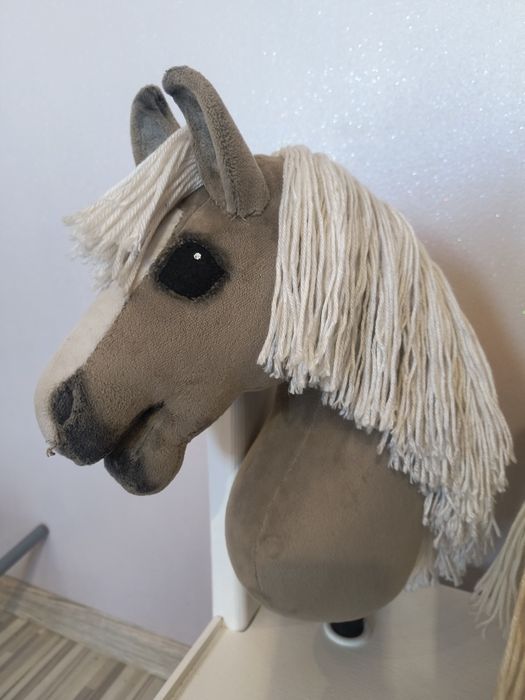 Zestaw hobby horse x3, stajnia