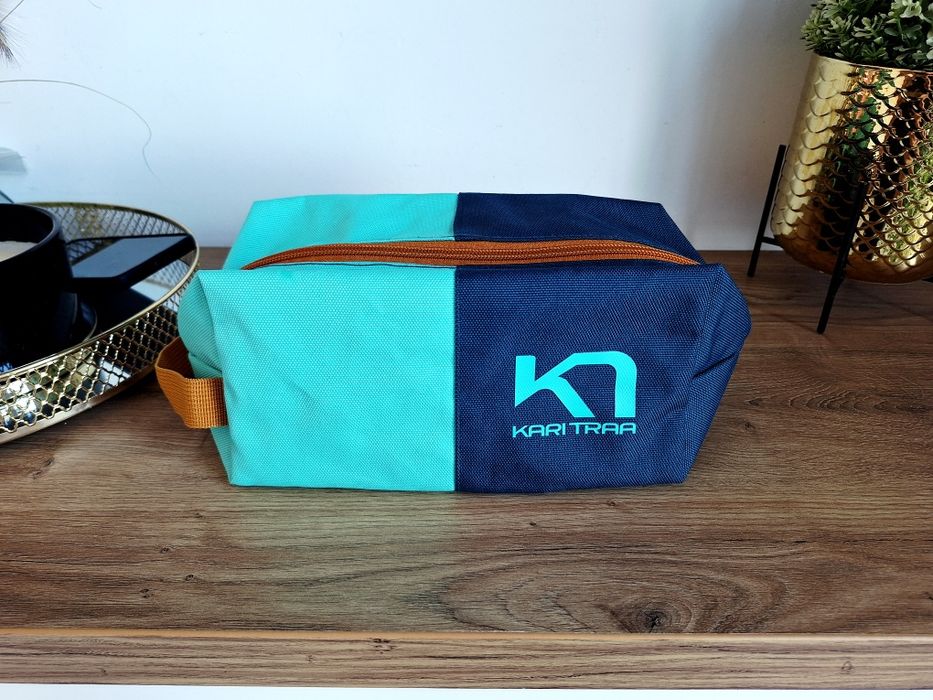 Kosmetyczka Kari Traa