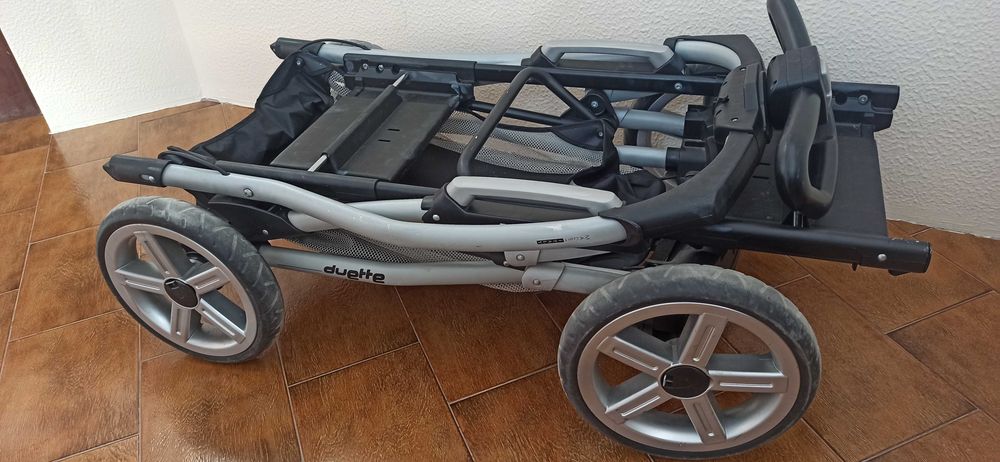 Carrinho bebe para gemeos