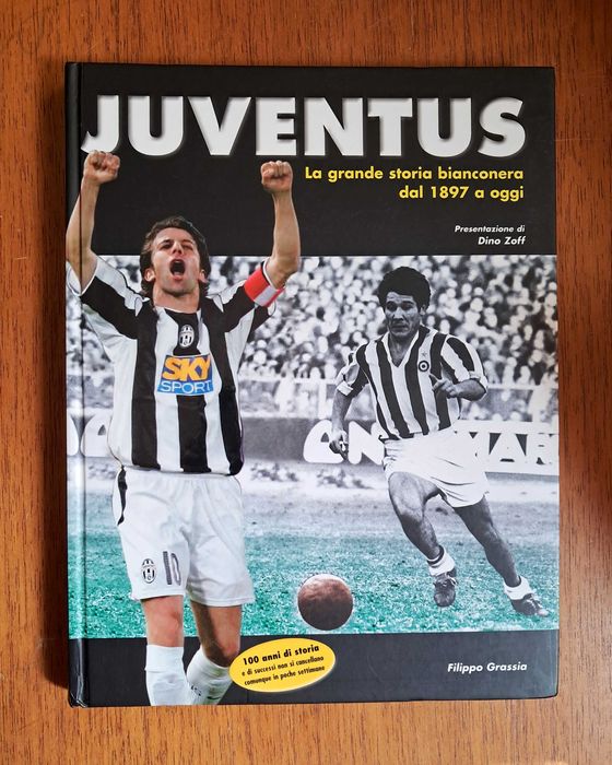 Иллюстрированная история "Ювентуса" (Италия). Подарочное издание