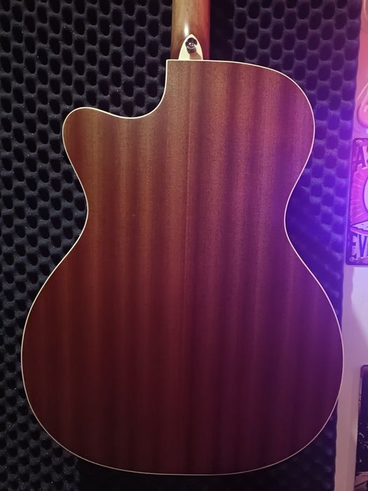 Guitarra Álvarez Electro-acústica