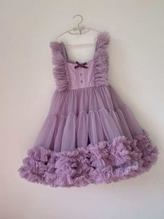 Nowa sukienka liliowa 140 puszysta zjawiskowa