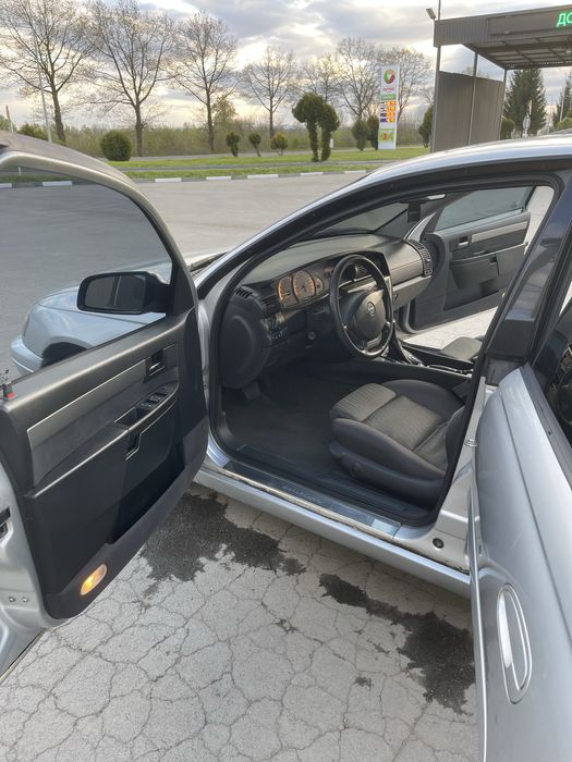 Opel Omega b 2002р. 2.2 бензин 144к.с.