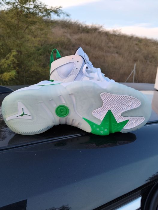 Nike Jordan Jumpman Two Trey