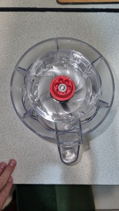 Блендер Bosch MMB6141B у відмінному стані.
