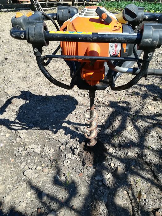 Perfurador de solo - Abre buracos