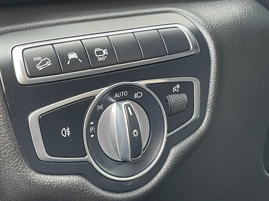 Mercedes-Benz V-Class 2021