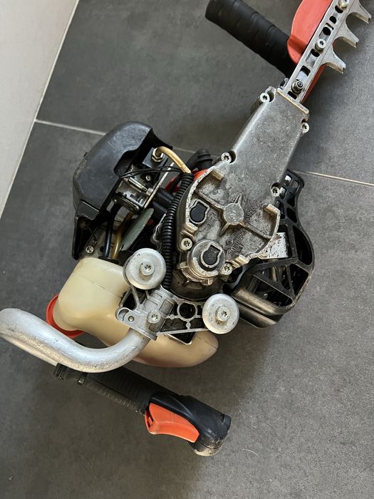 Бензинові ножниці для стрижки кущів Echo HCS-3210ES