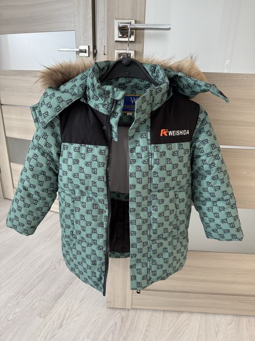 Дитяча курточка, зелена.