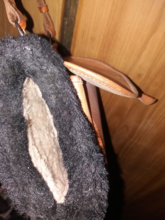 Torba skórzana bordowa ozdoby myśliwskie