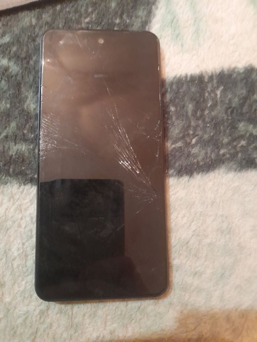 Smartfon Infinix Smart 8