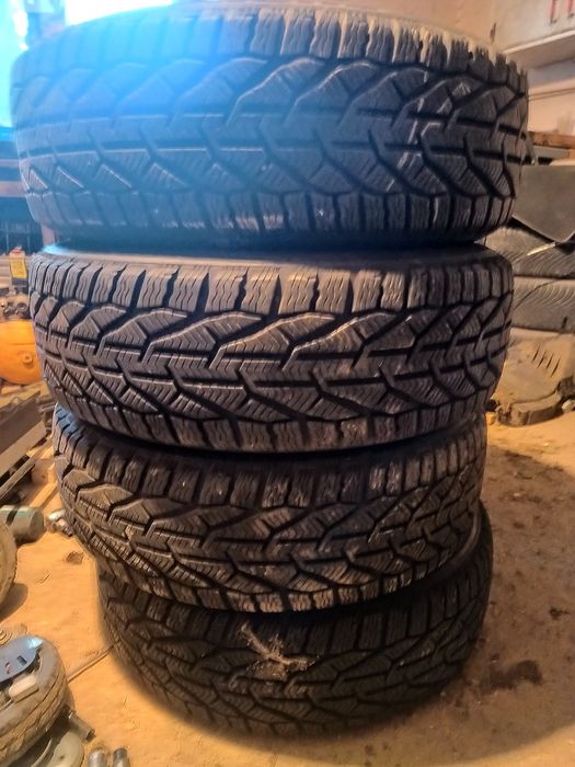 Opony zimowe 195/65r15