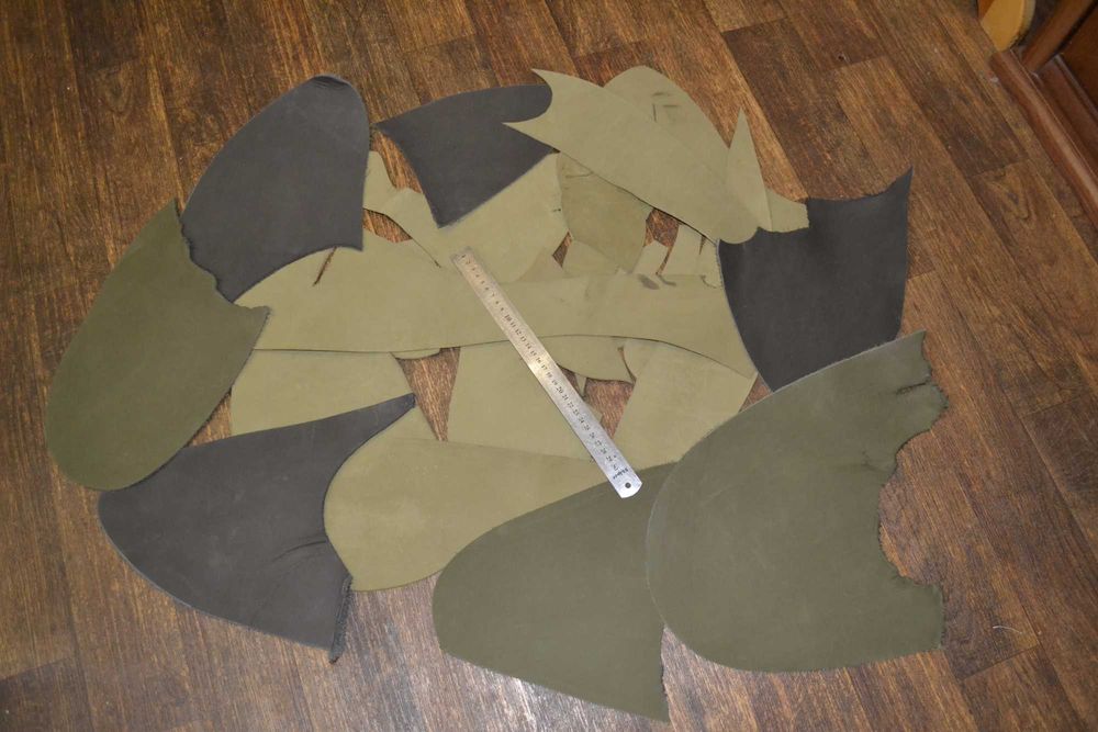 Кожа (чепрак,ременная,толстая) куски 2.5 - 2.8 мм