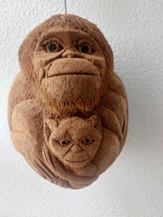 Artesanato - Macaco feito em coco