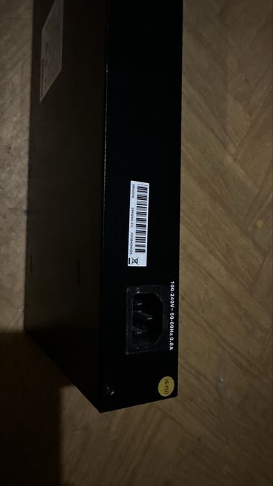 Світч Edge-core ES4324