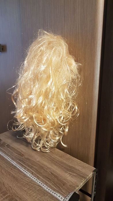 Парик Золушка. р. 58.