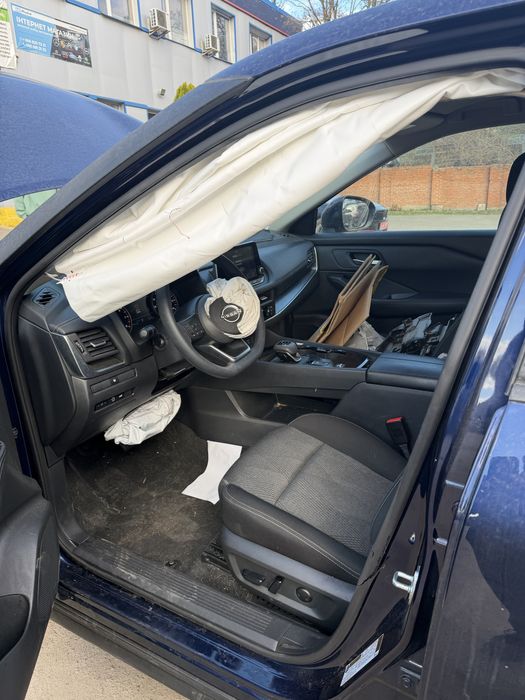Nissan Rogue SV 24p