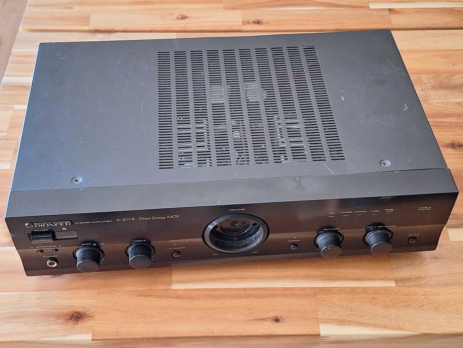 Wzmacniacz Pioneer A-207 uszkodzony, braki, przedni panel sprawny
